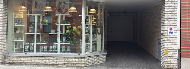 Optiek, optieker, brillen, glazen, contactlenzen, monturen, zonnebril